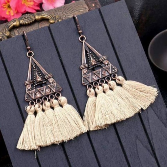 Jewelry - NEW Boho Chic Tassel Earrings